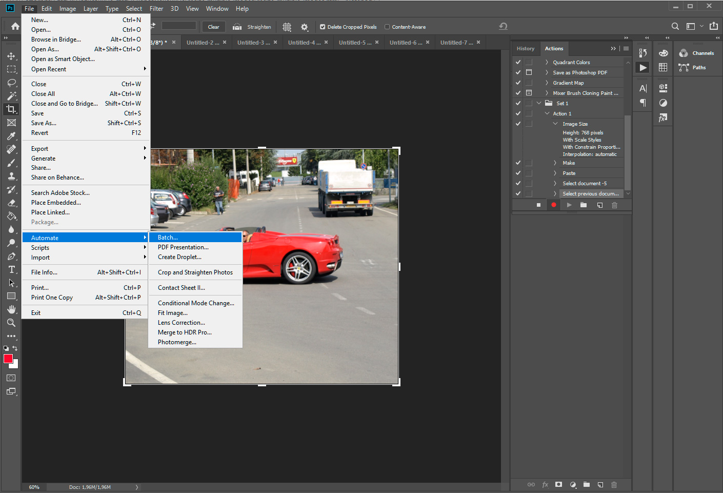 於 Adobe Photoshop 中裁切圖片.
